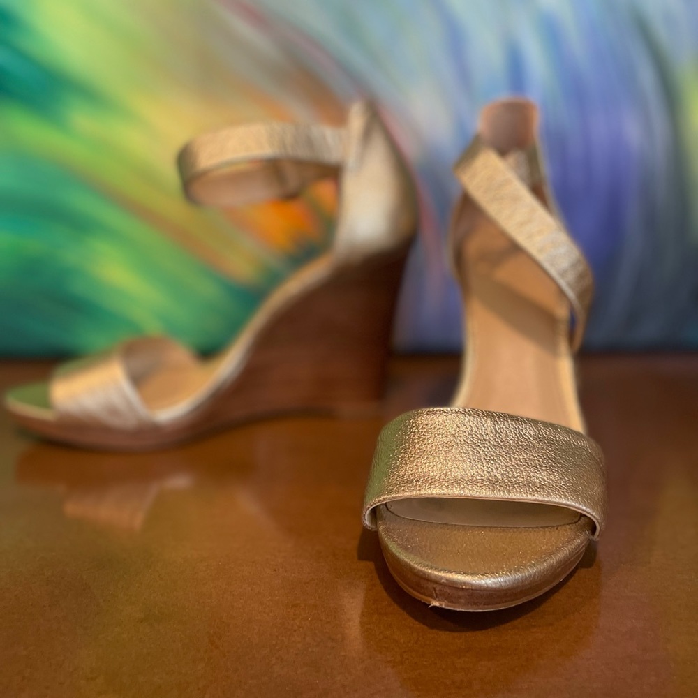 MK gold wedge with wooden heel size 7.5.